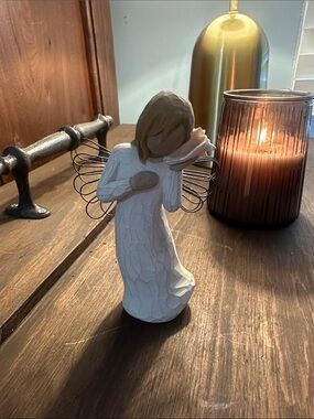 Willow Tree Cream and Brown Angel Figurine with Wire Wings & seashell